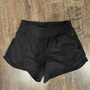 Lululemon Hotty Hot 4in Shorts High Rise